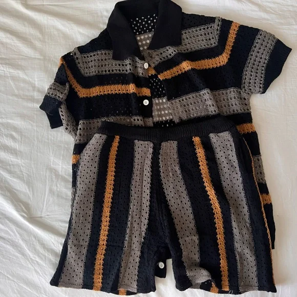 Chic Striped Knit Set - Picture 2 of 3